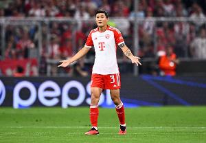 开云体育app-罗马诺：金玟哉想在欧洲转会必须接受降薪，沙特球队能开更高薪水