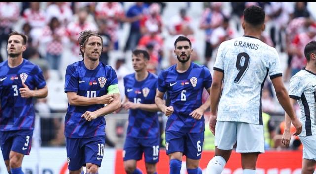 开云体育app-首负克罗地亚 葡萄牙攻防都差 何谈欧洲杯夺冠？